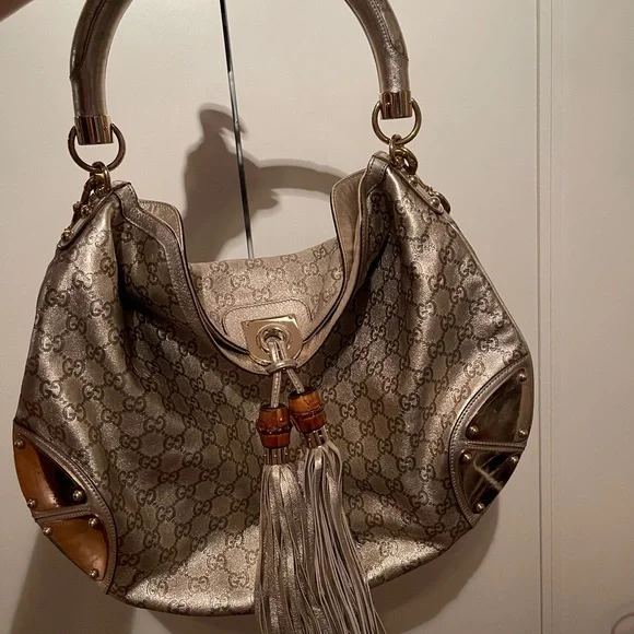 Gucci GG Signature Indy Large - Picture 11 of 16